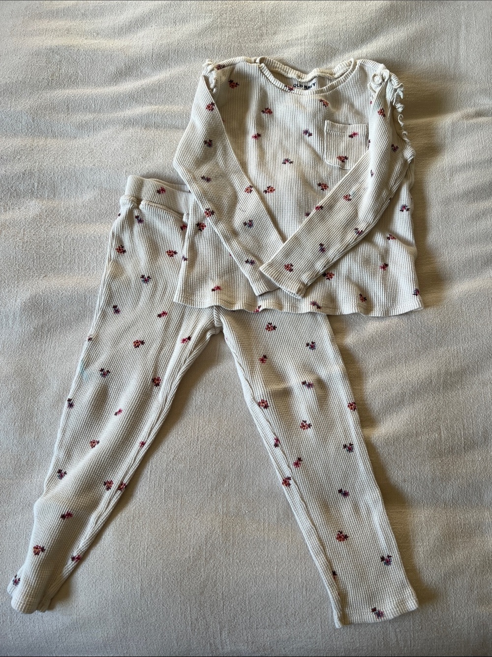 Old Navy Cream Floral Thermal Pajama Set with Pink & Purple Dots Size 4T